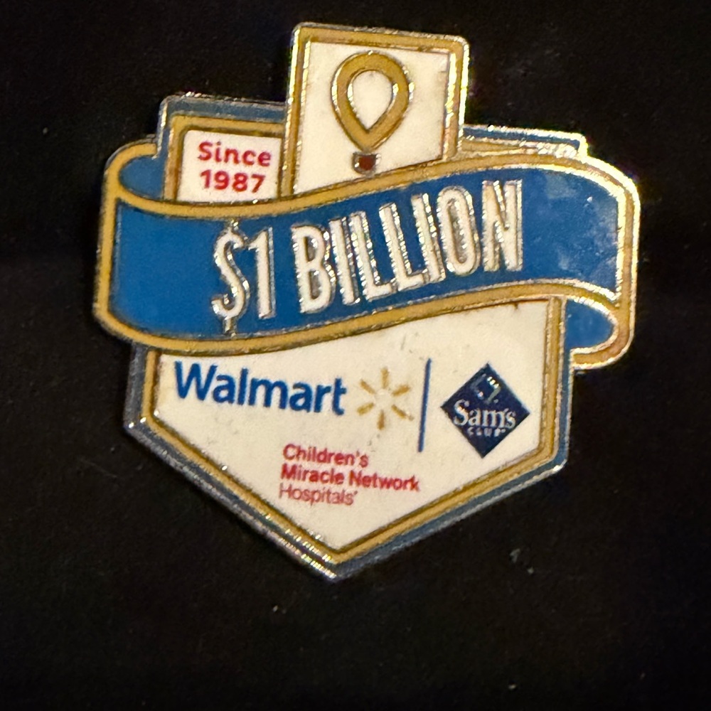 Walmart Sam’s Associate Employee Pin $1 Billion 1987 Children's Miracle Network